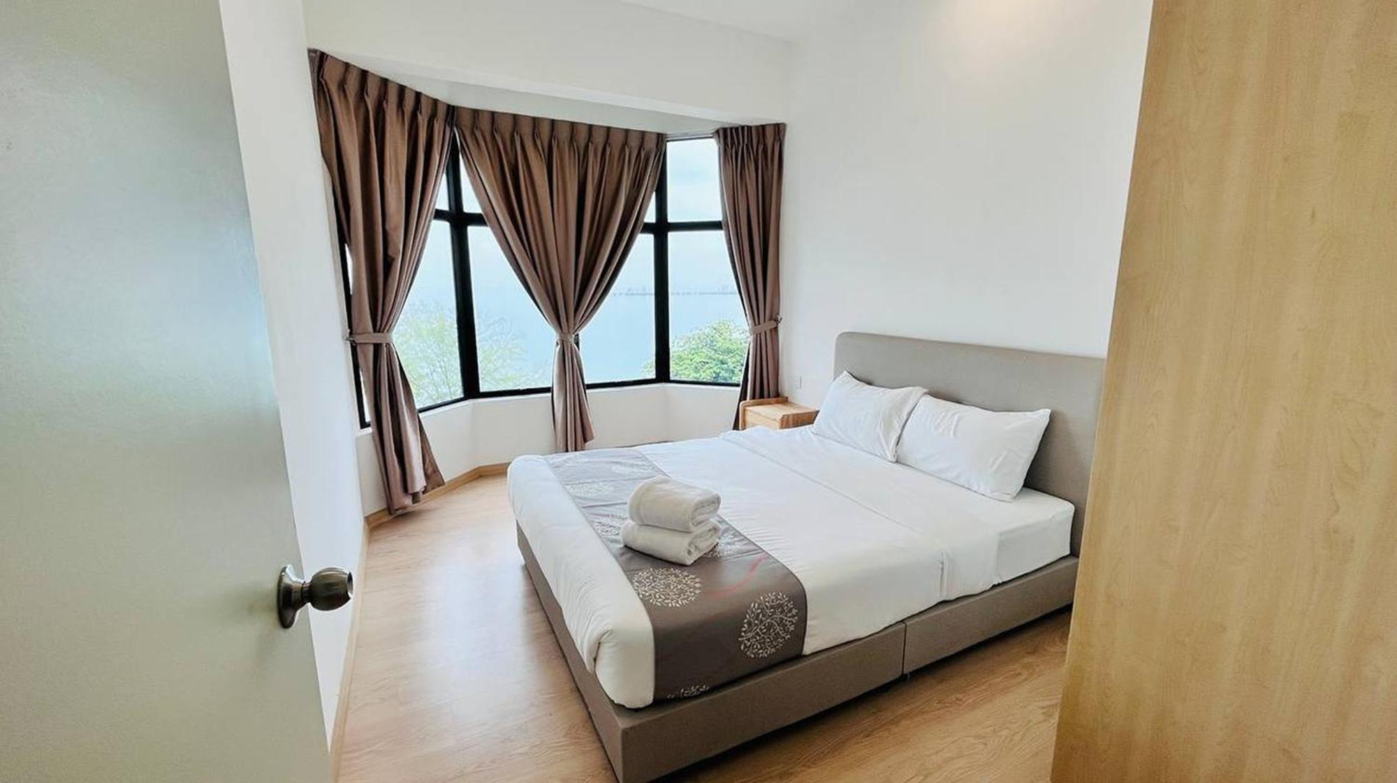 Mutiara Melaka Beach Resort By Glex Tangga Batu Extérieur photo