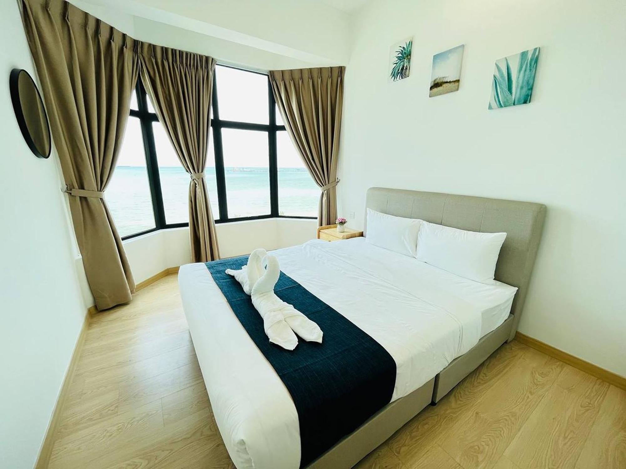 Mutiara Melaka Beach Resort By Glex Tangga Batu Extérieur photo