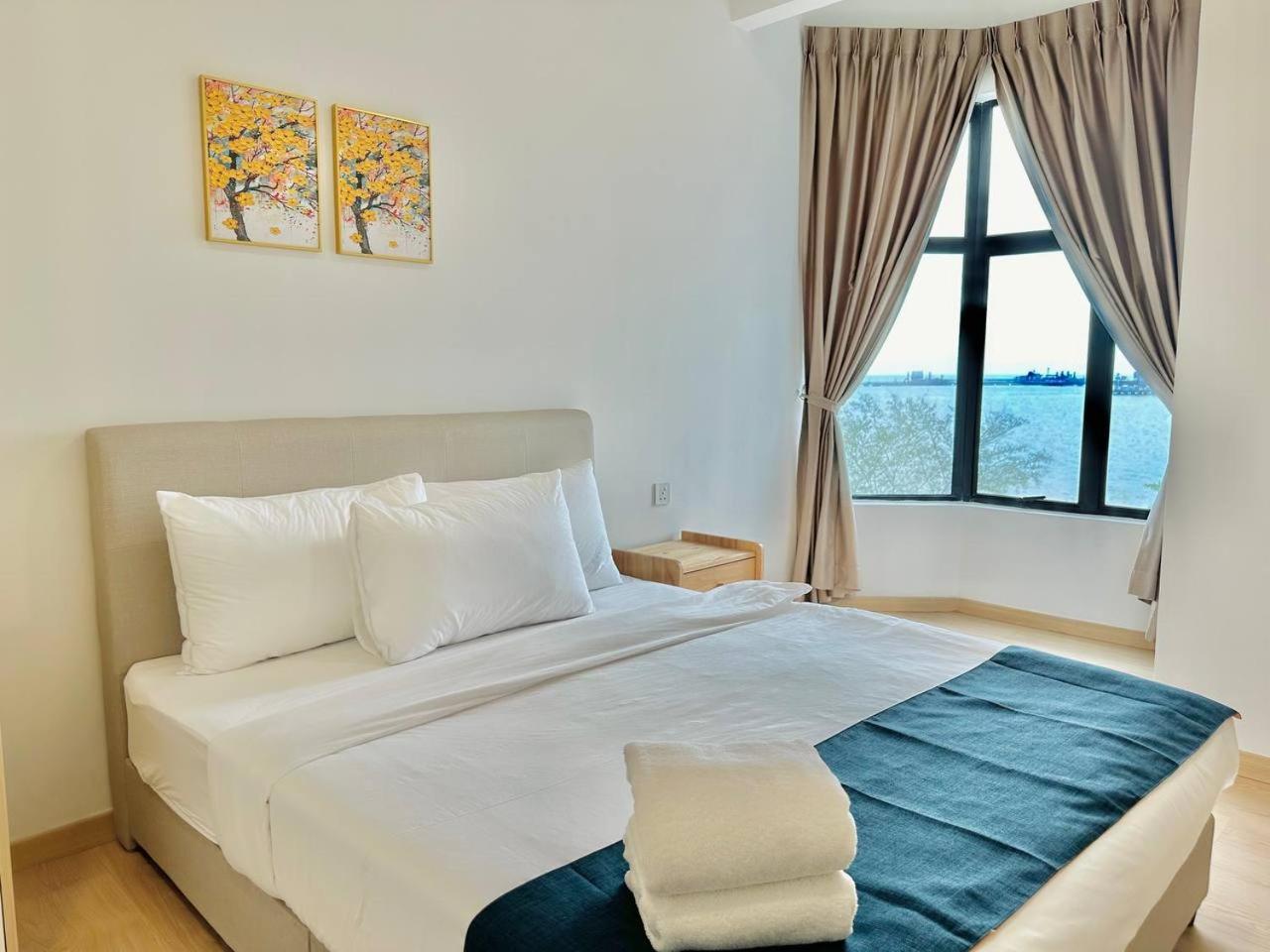 Mutiara Melaka Beach Resort By Glex Tangga Batu Extérieur photo