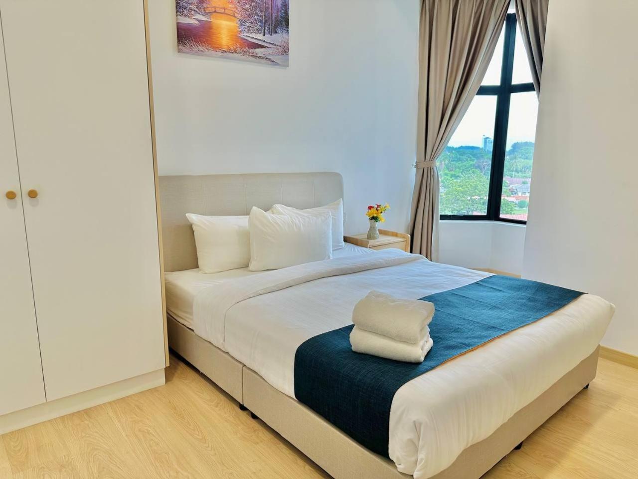 Mutiara Melaka Beach Resort By Glex Tangga Batu Extérieur photo